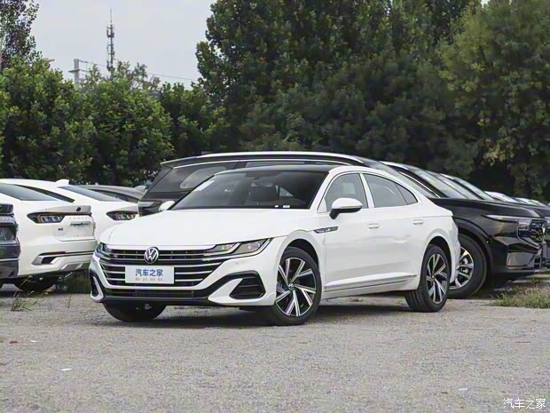 售价22.49万起！2026款大众CC家族上市！2.0T动力！配置调整！