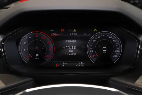 奥迪Q6故障指南：解析熄火抖动与故障灯亮，为豪华出行扫清障碍